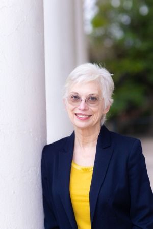 Headshot of Sherri Gabbert